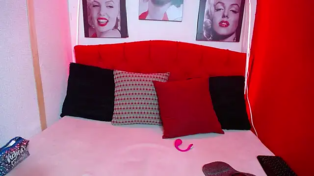 Tiana Ebony18 online show from 10-09-25, 11:55