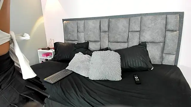 AdelaLust online show from 04-11-26, 11:52