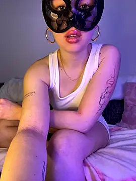 Snapshot of Daria-maus24 chatting on 09-22-25, 12:33 Daria-maus24 online show from 09-22-25, 12:33
