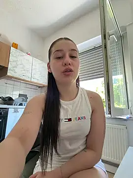 Snapshot of Daria-maus24 chatting on 05-22-26, 11:41 Daria-maus24 online show from 05-22-26, 11:41
