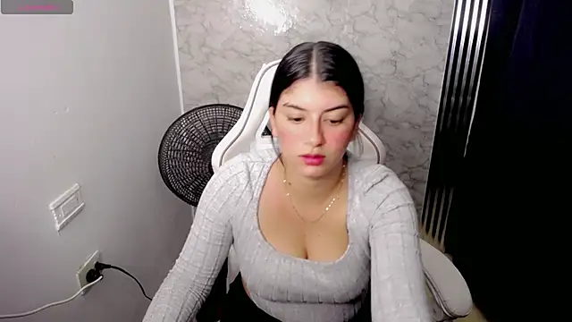 hello kityy25 online show from 01-06-26, 02:48