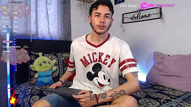 kyle clint07 online show from 04-22-26, 03:52