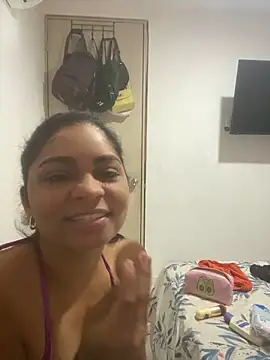 Snapshot of Tana_latin chatting on 02-23-25, 04:24 Tana latin online show from 02-23-25, 04:24