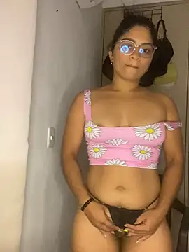Snapshot of Tana_latin chatting on 02-27-25, 04:24 Tana latin online show from 02-27-25, 04:24