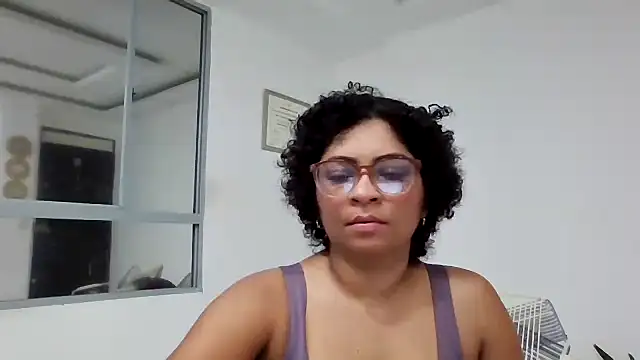 Snapshot of Tana_latin chatting on 09-24-25, 01:13 Tana latin online show from 09-24-25, 01:13