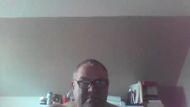 mkestr69 online show from 04-24-26, 07:38