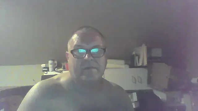 mkestr69 online show from 04-13-26, 03:32