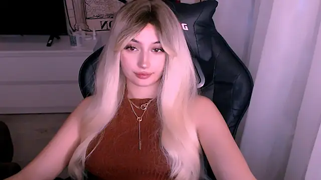 beauty blonde online show from 10-22-25, 01:05
