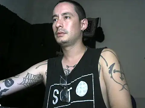 vampireathome online show from 09-18-25, 02:58