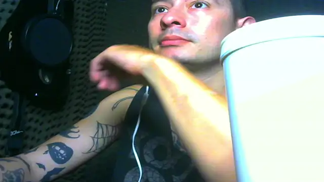 vampireathome online show from 03-17-25, 01:35