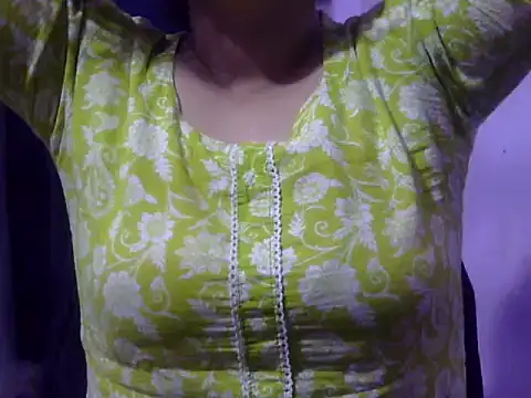 Your cutiepie  online show from 12-21-25, 05:31