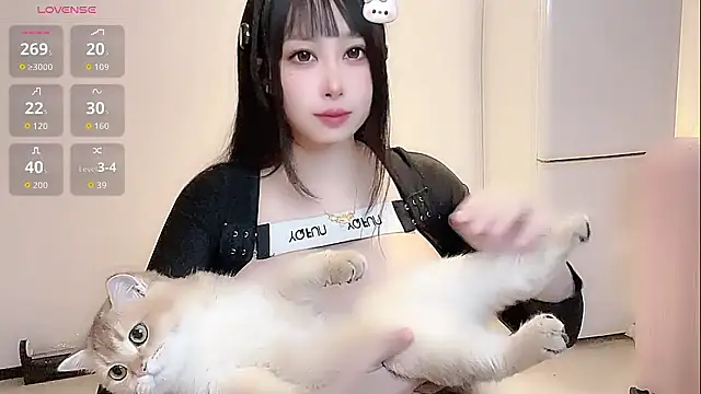 Moonccoi online show from 01-14-26, 12:09