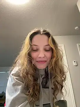 Snapshot of sleepygirlJo chatting on 02-11-25, 11:33 sleepygirlJo online show from 02-11-25, 11:33