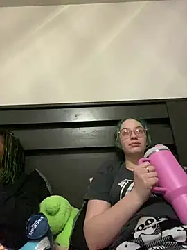 Snapshot of sleepygirlJo chatting on 02-19-25, 01:18 sleepygirlJo online show from 02-19-25, 01:18