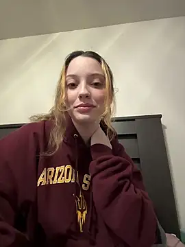 Snapshot of sleepygirlJo chatting on 02-10-25, 07:04 sleepygirlJo online show from 02-10-25, 07:04