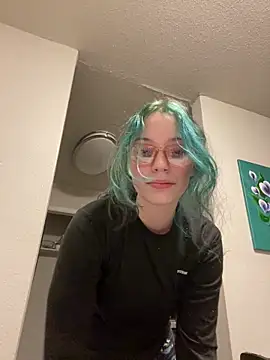 Snapshot of sleepygirlJo chatting on 02-15-25, 03:31 sleepygirlJo online show from 02-15-25, 03:31