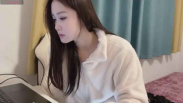 Qvo-Q online show from 02-21-25, 01:44