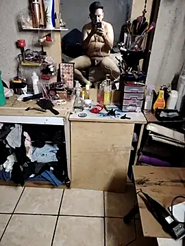 Snapshot of DARKY12 chatting on 02-15-25, 09:05 DARKY12 online show from 02-15-25, 09:05