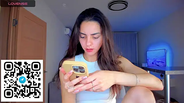 EmiliaZen online show from 11-24-25, 05:13