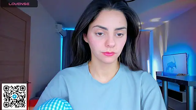 EmiliaZen online show from 02-17-26, 02:03