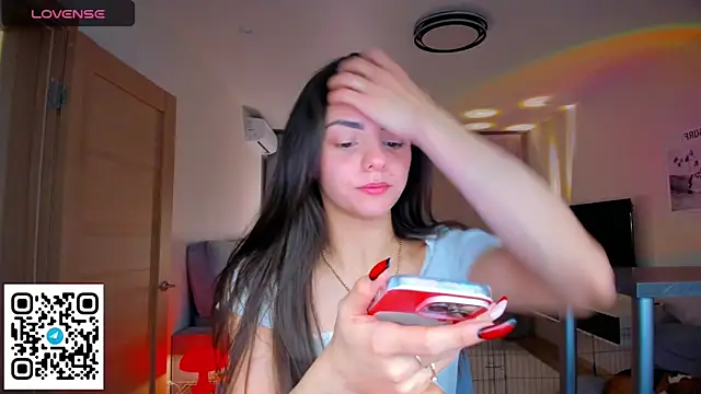 EmiliaZen online show from 02-25-26, 04:18