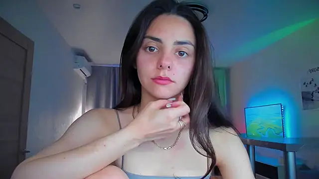 EmiliaZen online show from 07-06-26, 01:12
