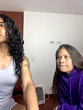 amberth2304 online show from 11-05-25, 09:18