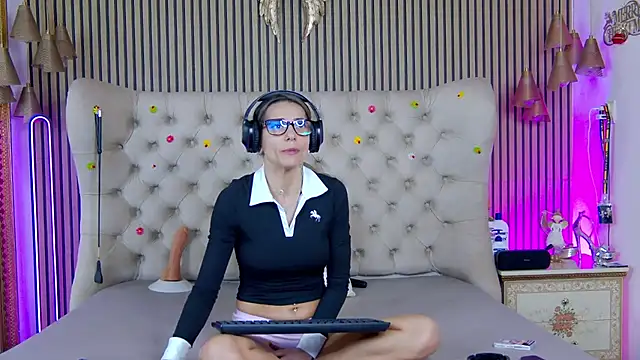 PlayfulShow online show from 02-25-26, 02:39