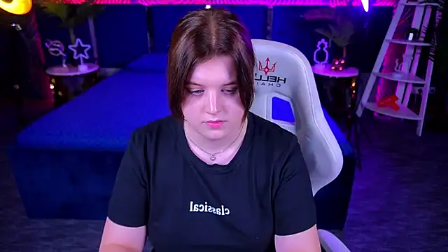 KristiMoons online show from 09-11-25, 12:49