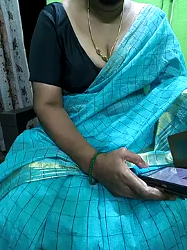 niiveditha online show from 10-04-25, 02:02