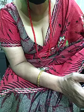 niiveditha online show from 10-30-25, 03:31