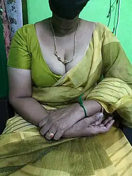 niiveditha online show from 03-18-25, 06:06