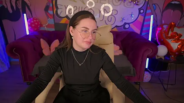 Snapshot of DivineJass chatting on 03-03-25, 10:17 DivineJass online show from 03-03-25, 10:17