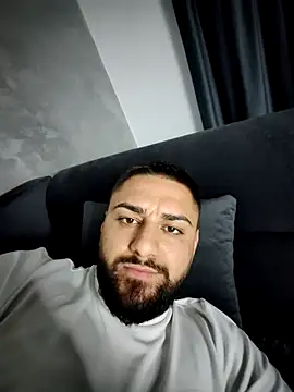 Snapshot of Bakws chatting on 11-03-25, 03:37 Bakws online show from 11-03-25, 03:37