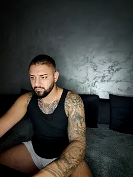 Snapshot of Bakws chatting on 09-17-25, 04:20 Bakws online show from 09-17-25, 04:20