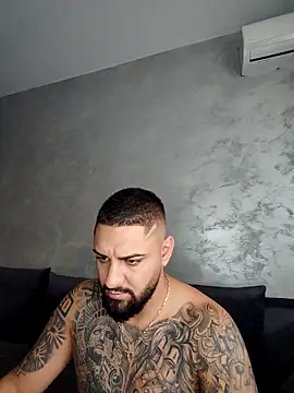 Snapshot of Bakws chatting on 10-24-25, 09:41 Bakws online show from 10-24-25, 09:41