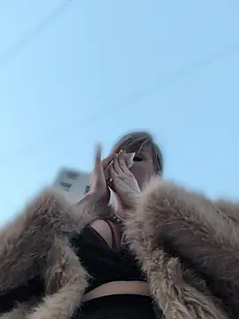 Sexybiene969 online show from 03-24-26, 05:13