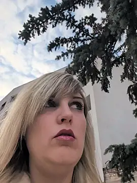 Sexybiene969 online show from 04-15-26, 04:11