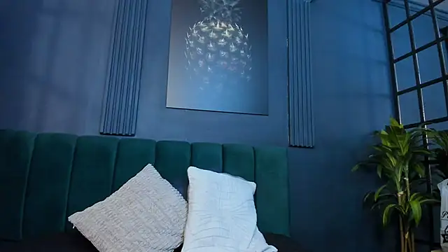 scarlet edwars online show from 04-01-26, 05:32