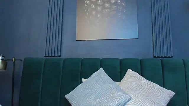 scarlet edwars online show from 11-28-25, 07:03