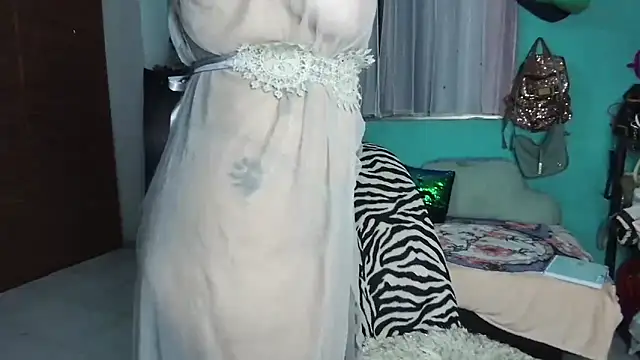 Snapshot of Shakirita chatting on 10-22-25, 11:58 Shakirita online show from 10-22-25, 11:58