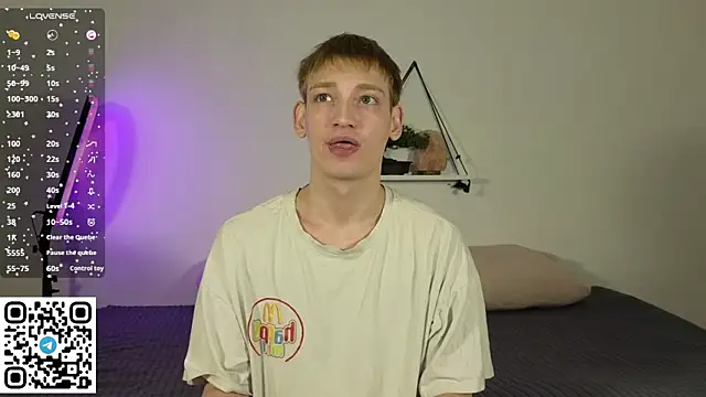 Snapshot of Julian_wins chatting on 02-14-26, 12:55 Julian wins online show from 02-14-26, 12:55