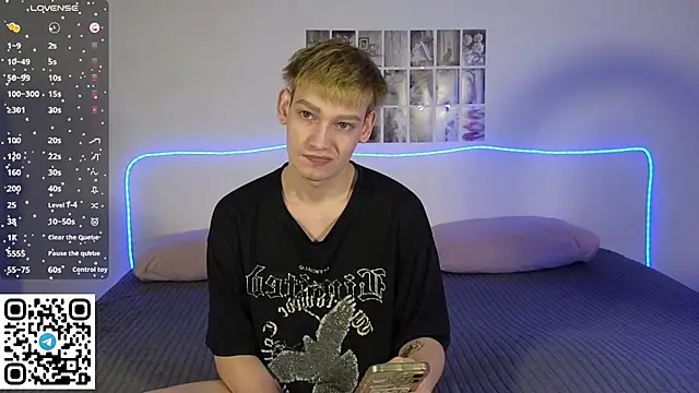 Snapshot of Julian_wins chatting on 02-20-26, 01:57 Julian wins online show from 02-20-26, 01:57