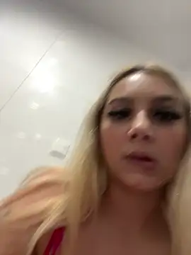 hotamanda01 online show from 11-21-25, 06:18