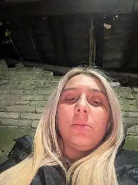 hotamanda01 online show from 11-06-25, 09:19