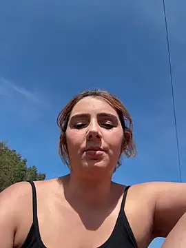 hotamanda01 online show from 04-25-26, 01:41