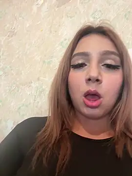 hotamanda01 online show from 03-25-26, 10:52