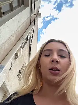 hotamanda01 online show from 03-01-26, 11:32