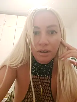 Snapshot of visnjica chatting on 09-16-25, 09:38 visnjica online show from 09-16-25, 09:38