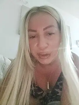 Snapshot of visnjica chatting on 10-26-25, 06:19 visnjica online show from 10-26-25, 06:19